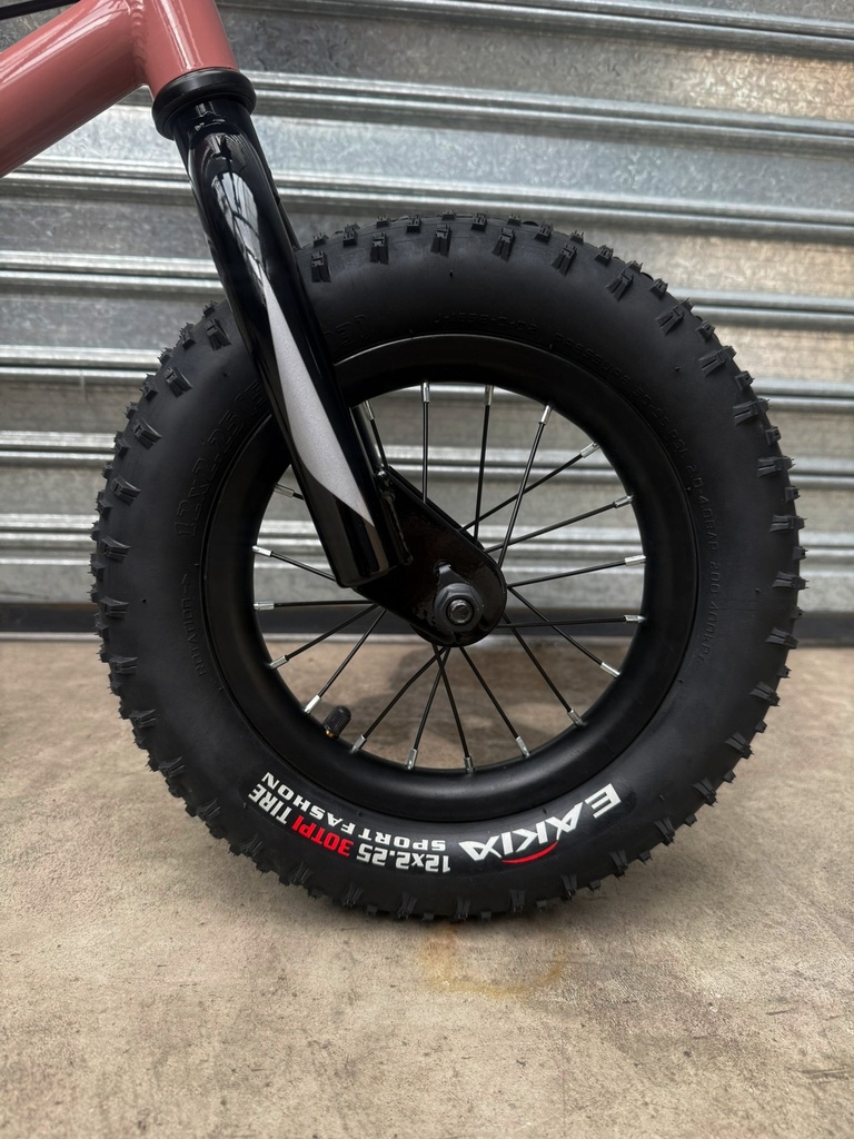 Bicicleta Glint Rocker 12" con rueditas